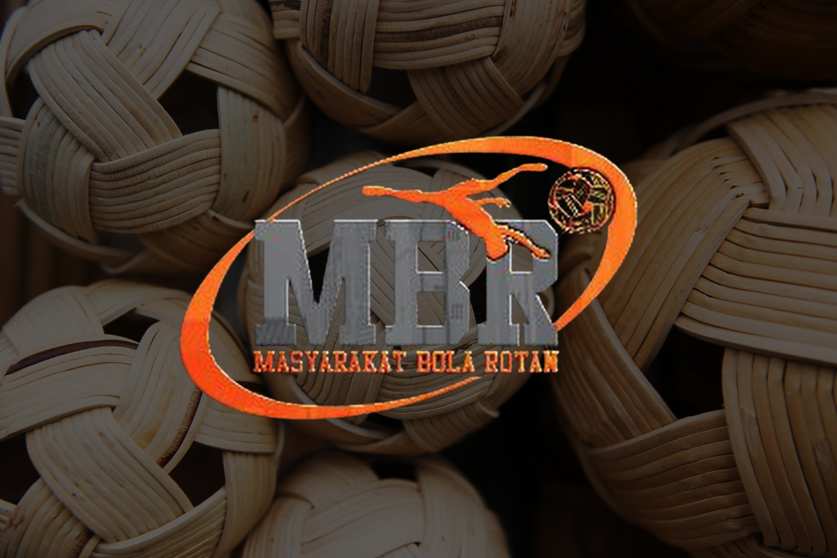 masyarakat bola rotan